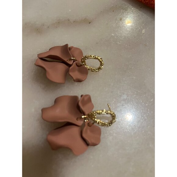 Light Brown Flower earring big chocolate long brown petal leaf earrings big gold - Picture 3 of 8